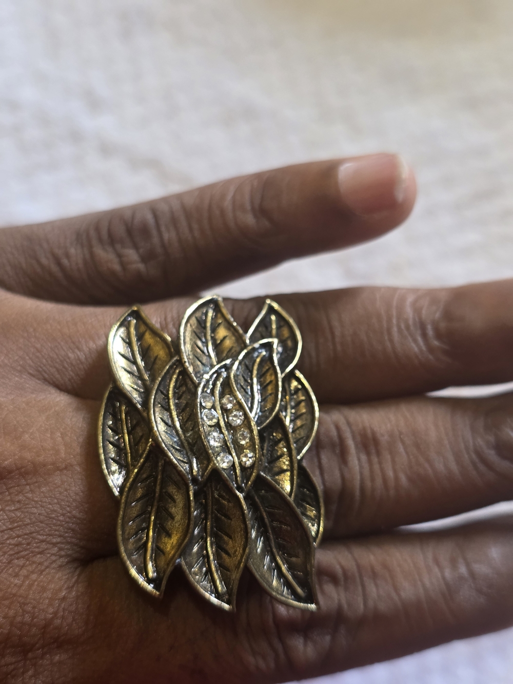 Moda Gold Leaf Cluster Ring with Crystal Accents